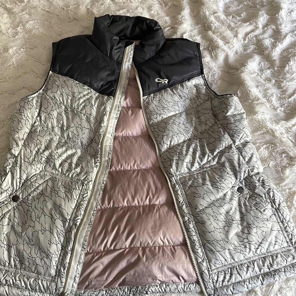 Outdoor Research Womens Trandesendent Down Vest